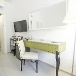 Le Tre Sorelle בארי